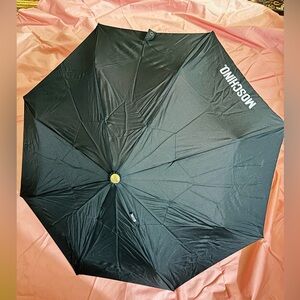 🌂 ☔️Unisex black 100% authentic Moschino umbrella w/pouch ⚫️⚪️